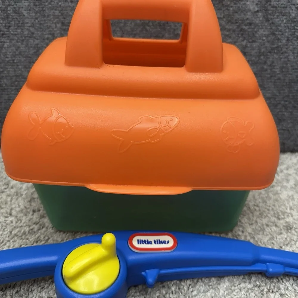 Vintage Little Tikes Catch & Count Fishing set tackle box pole kids toy (read)